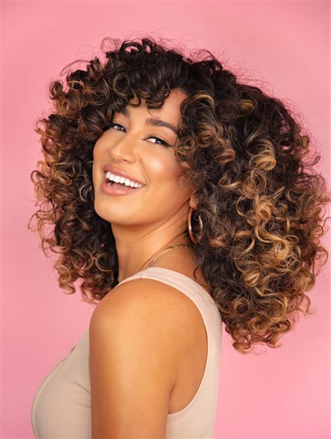 latina curly hair